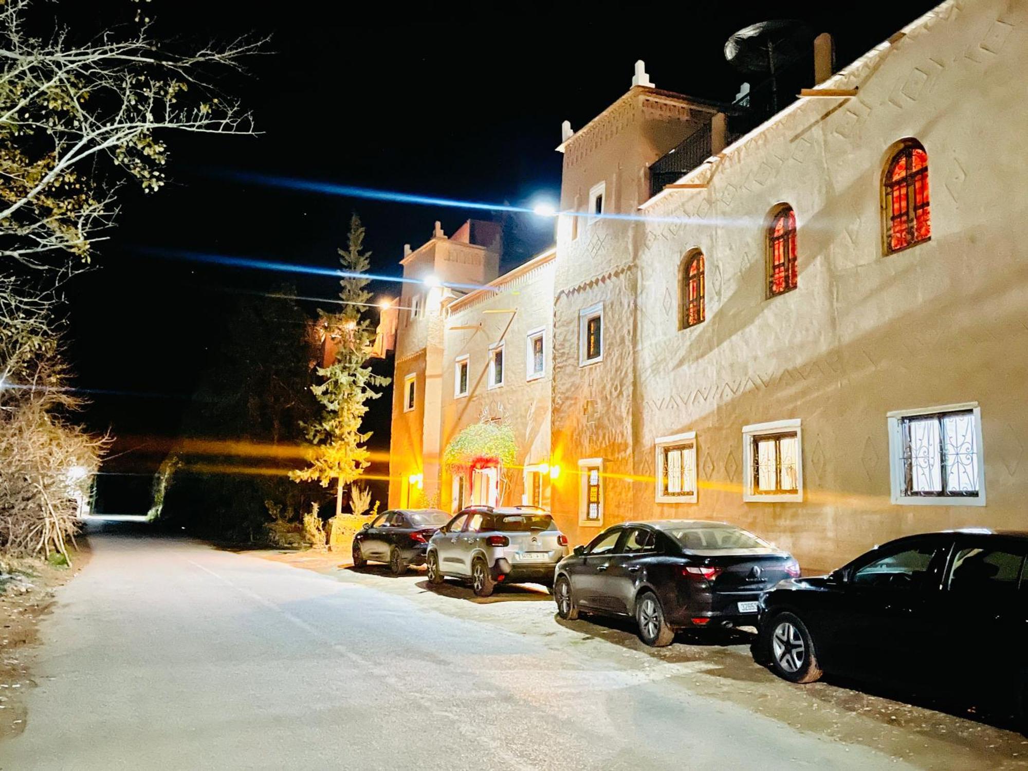 Auberge La Fibule Du Dades Ait Idair Exterior foto